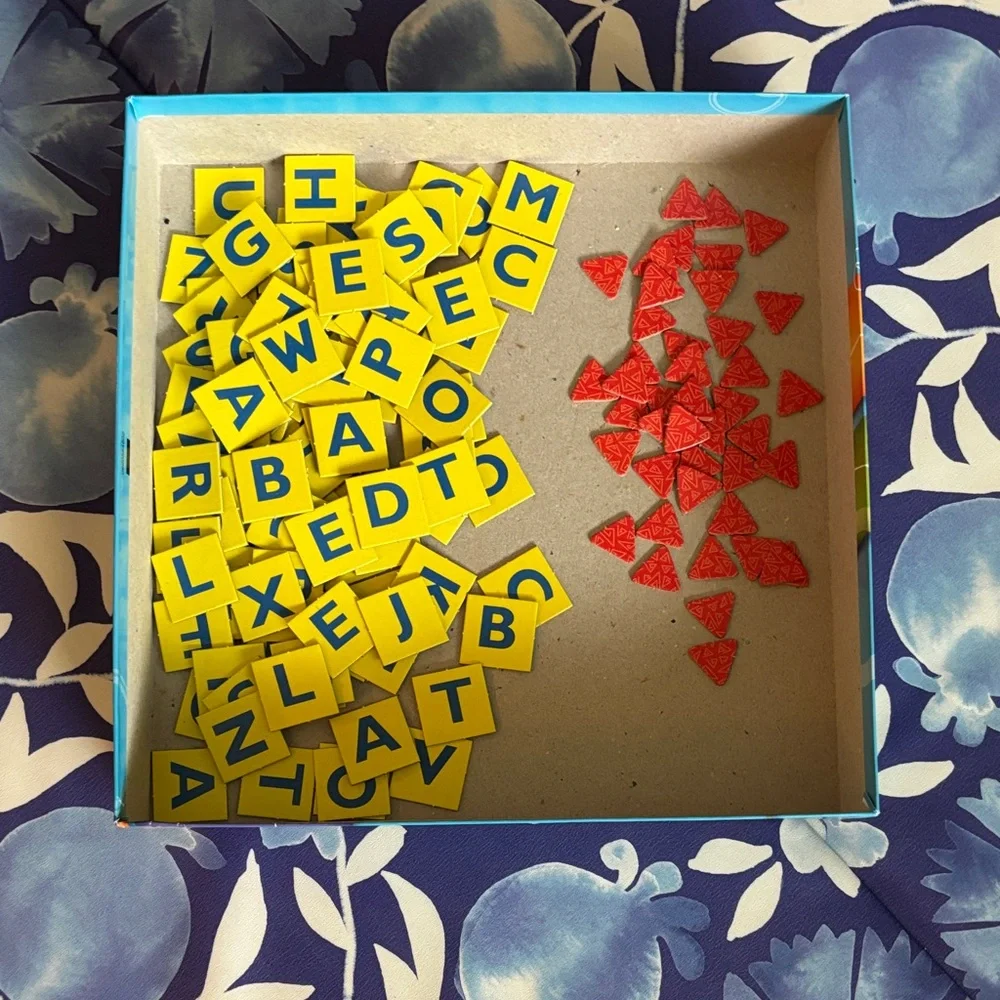 Scrabble Junior Kids Crossword Learning Game 2008 | Family Word Board Game